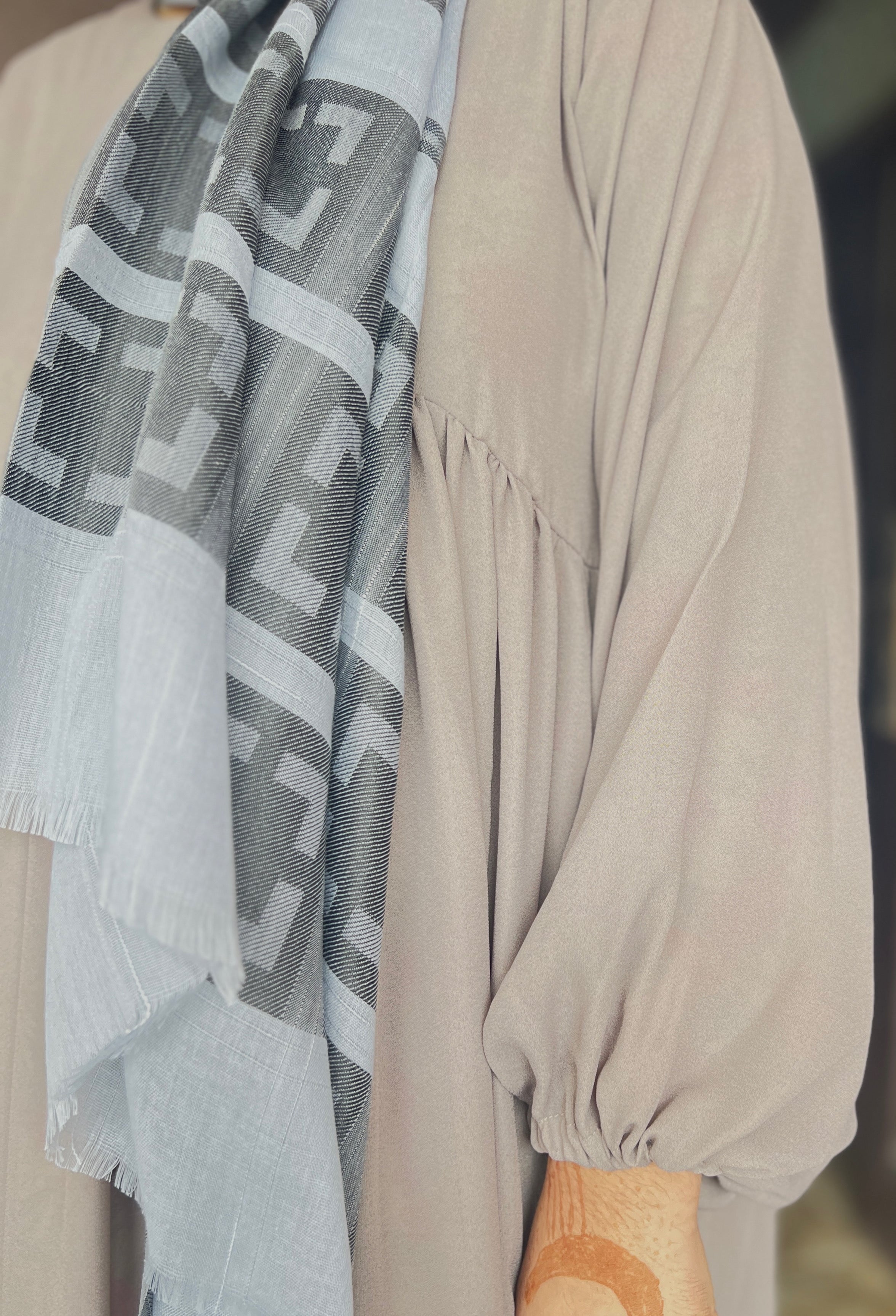 Light Grey descent abaya for girls women
