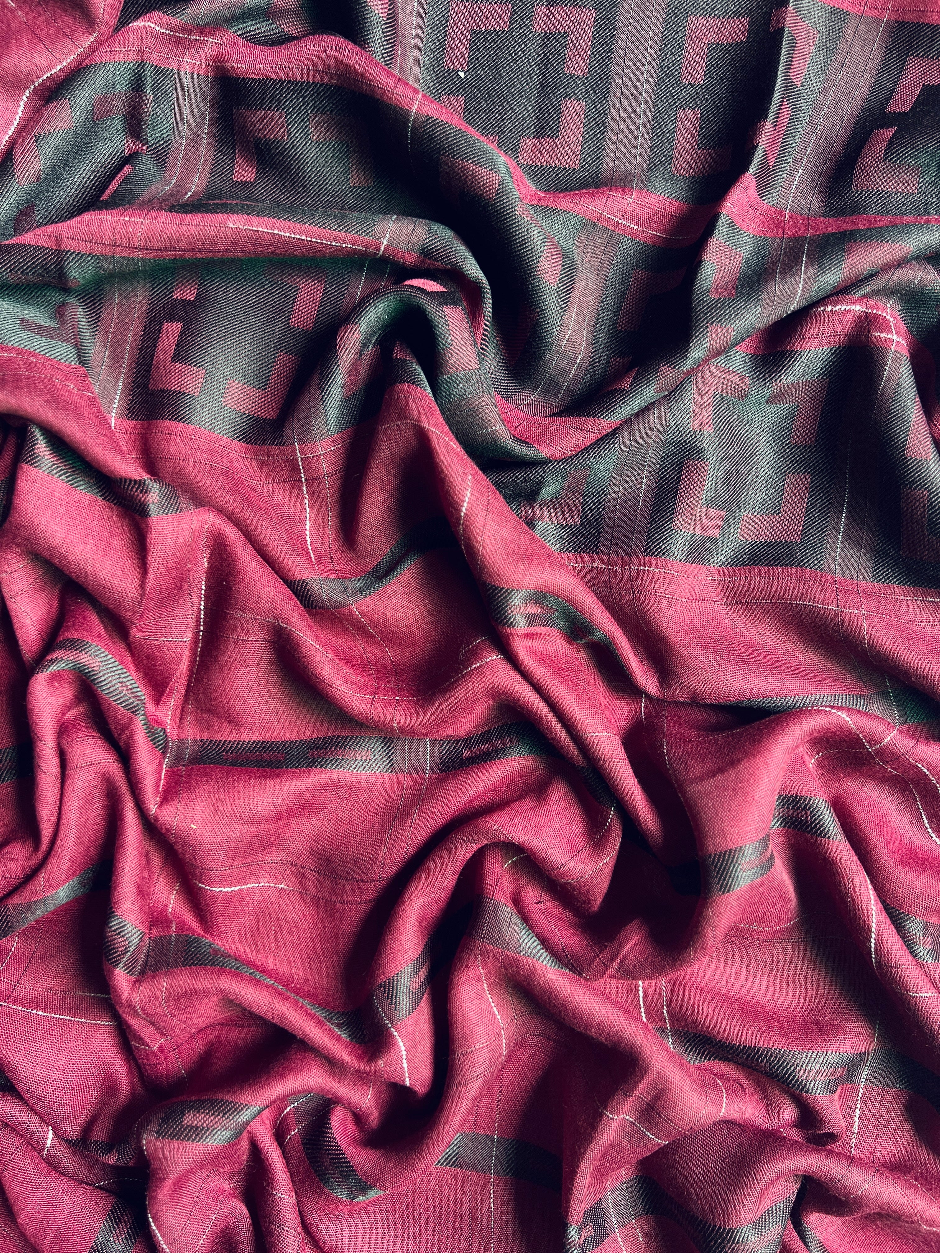 Premium Lightweight Staller – 12 Vibrant Colors
